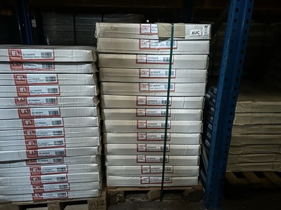 Lot 21 - PALLET OF 26 QUINN/BARLO STANDARD PANEL...