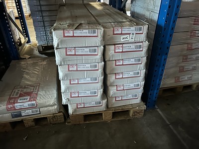 Lot 86 - PALLET OF 12 QUINN/BARLO STANDARD PANEL...