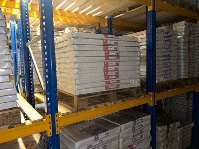 Lot 95 - PALLET OF 22 QUINN STANDARD PANEL RADIATORS...
