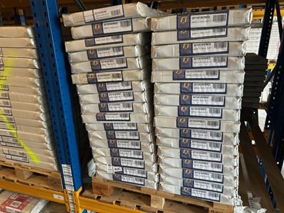 Lot 123 - PALLET OF 33 QUINN STANDARD PANEL RADIATORS...
