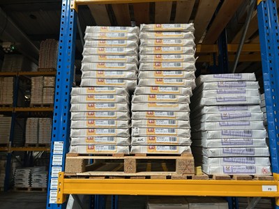 Lot 145 - PALLET OF 32 QUINN STANDARD PANEL RADIATORS...