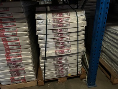 Lot 170 - PALLET OF 33 QUINN/WICKES STANDARD PANEL...