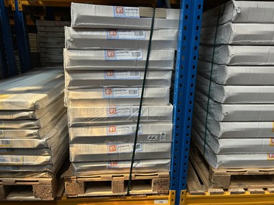 Lot 253 - PALLET OF 18 QUINN STANDARD PANEL RADIATORS...