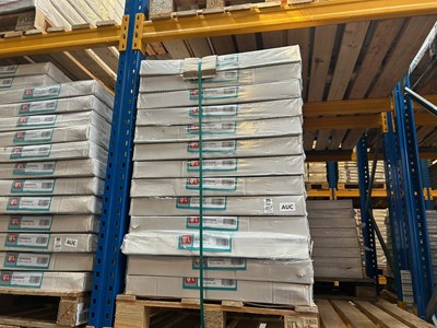Lot 257 - PALLET OF 26 QUINN STANDARD PANEL RADIATORS...