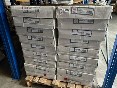 Lot 262 - PALLET OF 36 QUINN/DELTA STANDARD PANEL...