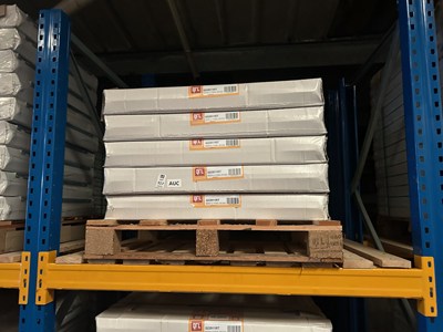 Lot 317 - PALLET OF 5 QUINN STANDARD PANEL RADIATORS T22...