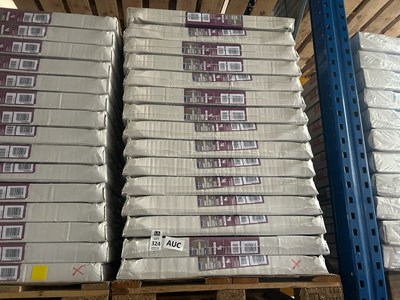 Lot 324 - PALLET OF 15 QUINN/WICKES STANDARD PANEL...