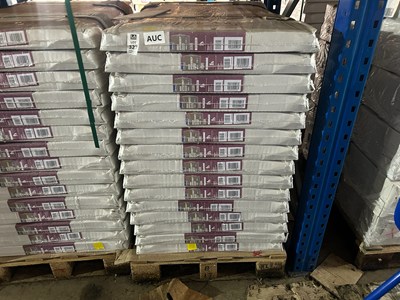 Lot 327 - PALLET OF 15 QUINN/WICKES STANDARD PANEL...