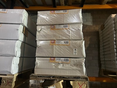 Lot 356 - PALLET OF 4 QUINN STANDARD PANEL RADIATORS T33...