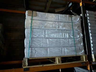 Lot 359 - PALLET OF 5 QUINN STANDARD PANEL RADIATORS T33...